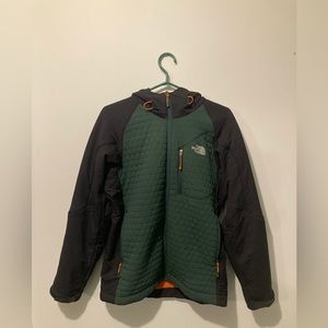 Men’s medium North Face Winter Jacket!